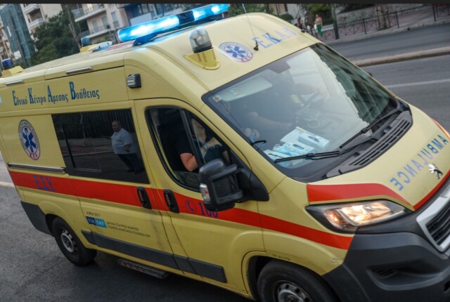 Σοβαρό Τροχαίο στην Πατησίων: Τρεις ΙΧ και Δύο Μοτοσικλέτες Συγκρούστηκαν