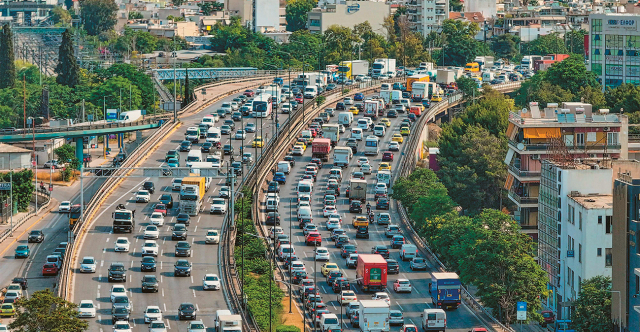 Χαос στους δρόμους της Αττικής: Μποτιλιάρισμα σε Κηφισό, Πειραιά και κέντρο