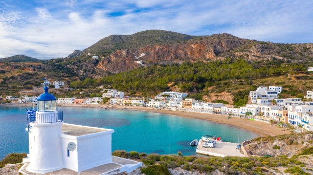 Chios Kythira Pass 2026: Άνοιξαν οι αιτήσεις για τα vouchers διακοπών