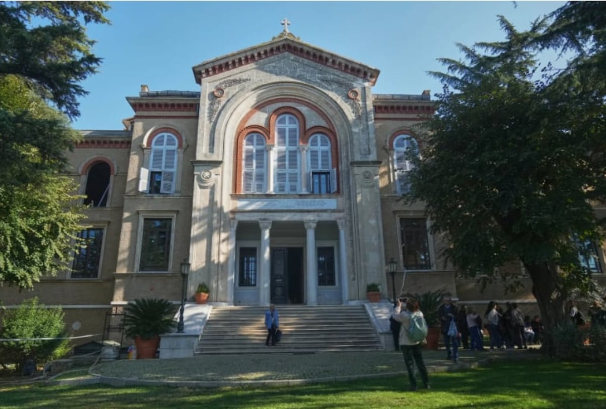 Η Τουρκία ανοίγει ξανά τη Θεολογική Σχολή της Χάλκης