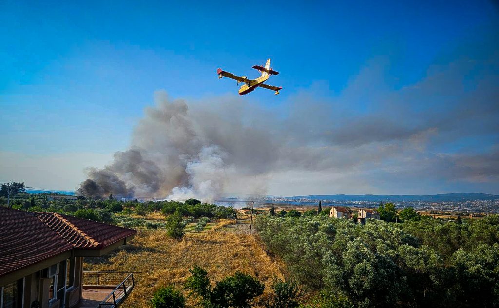 Πυρκαγιά στην Περαία Θεσσαλονίκης: Η κατάσταση μετά την οριοθέτησή της