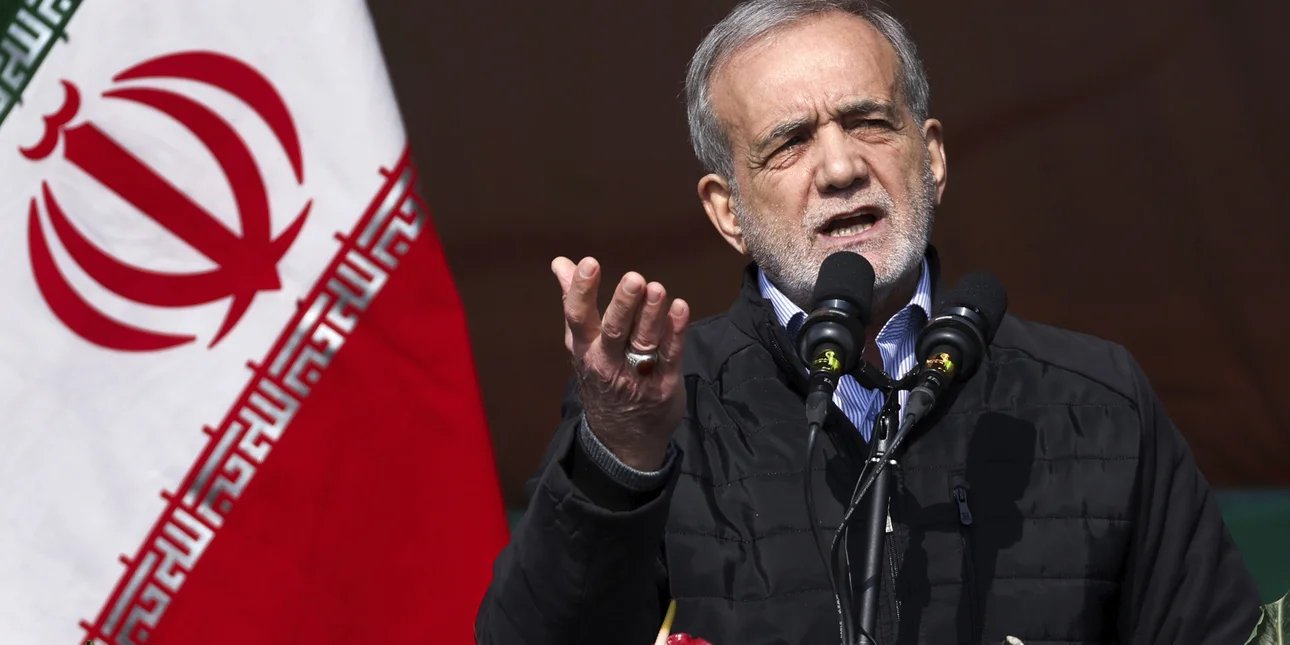 Ιράν: Ο πρόεδρος Πεζεσκιάν τάχθηκε υπέρ αλλαγών στη διακυβέρνηση
