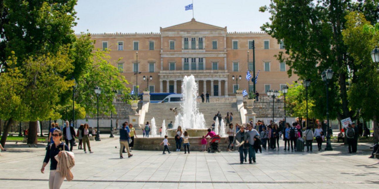 Πληρωμές από e-ΕΦΚΑ και ΔΥΠΑ: 50,4 εκατ. ευρώ σε 48.150 δικαιούχους