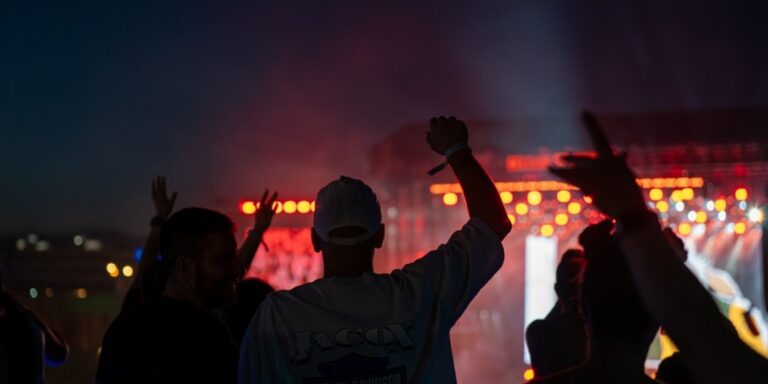 Τα Ημισκούμπρια στο Release Athens Festival 2026: Μια Αξέχαστη Βραδιά