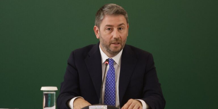 Ανδρουλάκης: Καλώ τους πολίτες να επιλέξουν αλλαγή σελίδας