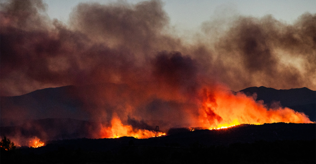 Δεκάδες συλλήψεις στη Γαλλία για εμπρησμούς