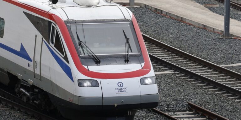 Επιστροφή στην κανονικότητα για την Hellenic Train: Αποκατάσταση της κυκλοφορίας στο τμήμα Πειραιάς-Κιάτο
