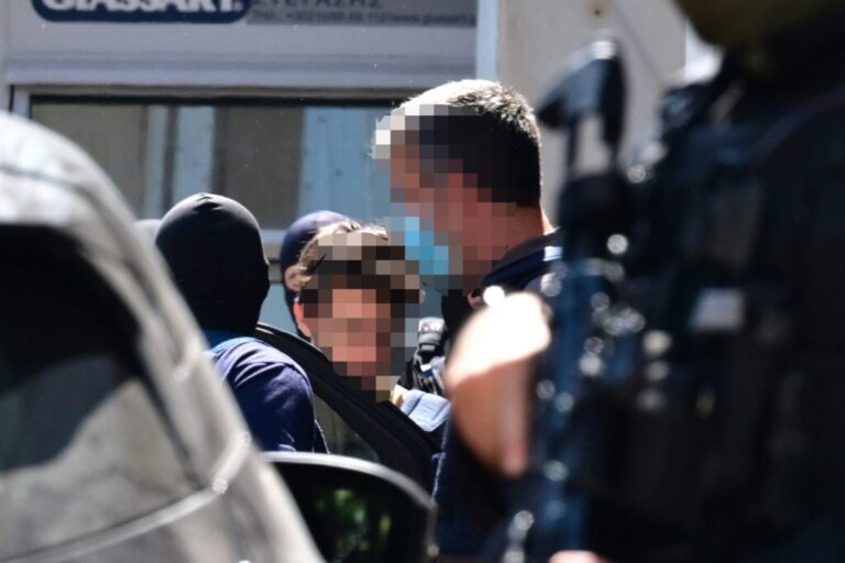 Εμπρησμός στη Marfin: Δύο 42χρονοι κατηγορούμενοι στις φυλακές