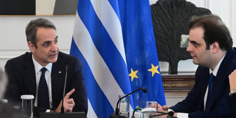 Συνεδριάζει το κυβερνητικό συμβούλιο οικονομικής πολιτικής