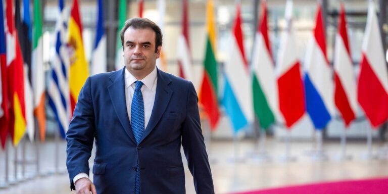 Ο Πιερρακάκης στις Βρυξέλλες για το Eurogroup: Τεχνητή Νοημοσύνη και digital finance στο επίκεντρο