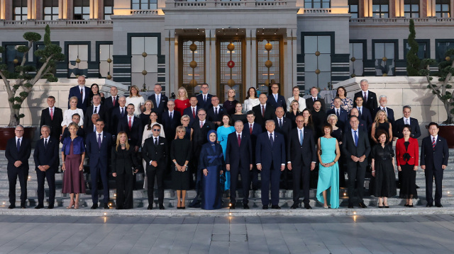 Το δείπνο των ηγετών του NATO στην Άγκυρα: Μια βραδιά με τουρκικές γεύσεις και Μουντιαλικό χρώμα