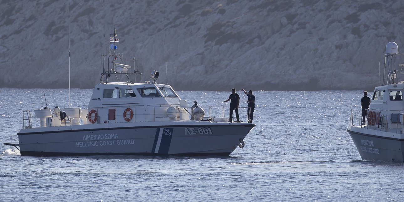 Συγκρούστηκαν δύο τουριστικά σκάφη στους Αντίπαξους