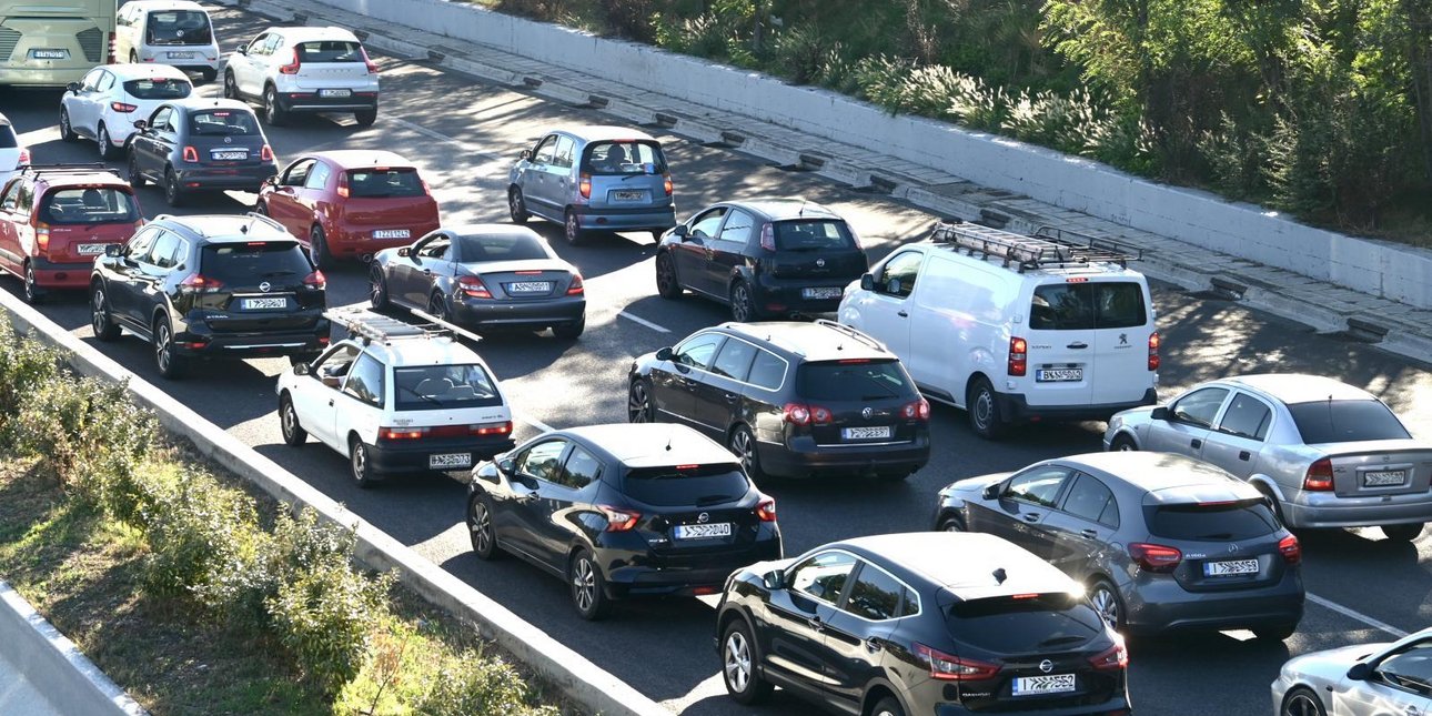 Τέλος στις καθυστερήσεις για τις πινακίδες κυκλοφορίας
