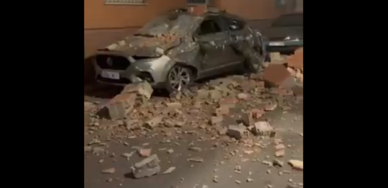 Σεισμός 5 Ρίχτερ στη Γρανάδα: Ζημιές σε κτίρια και αυτοκίνητα