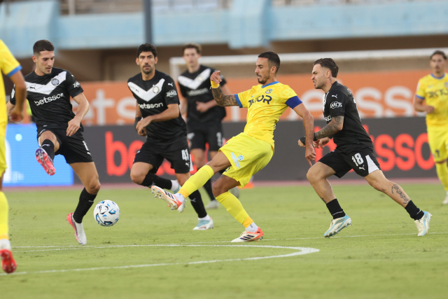 ΟΦΗ – Αστέρας Τρίπολης 2-2: Το buzzer‑beater του Αθανασίου κλείνει το θρίλερ στο Παγκρήτιο