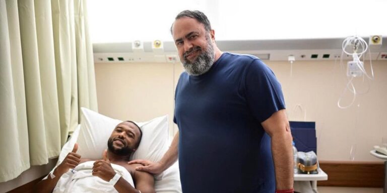 Βαγγέλης Μαρινάκης στο πλευρό του Αγιούμπ Ελ Κααμπί: μήνυμα στήριξης μετά το σοβαρό τραυματισμό