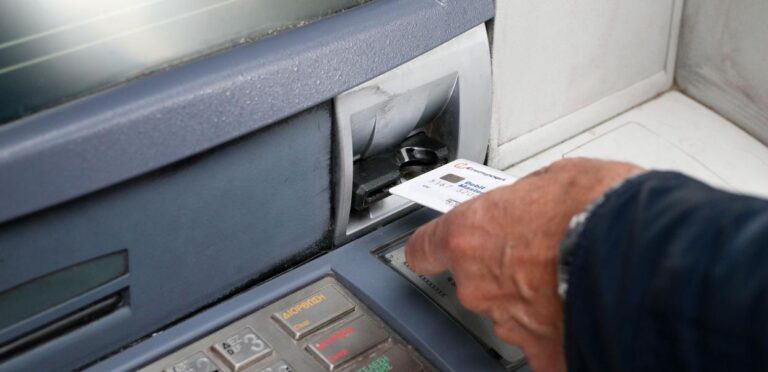 Επιδόματα εφάπαξ: 65 εκατομμύρια ευρώ σε 64 χιλιάδες δικαιούχους την εβδομάδα 14‑18 Σεπτεμβρίου