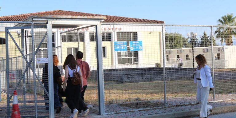 Δίκη Τέμπη: Οι μαρτυρίες υπέρ της κατηγορίας εντείνουν τη σύγκρουση στο δικαστήριο