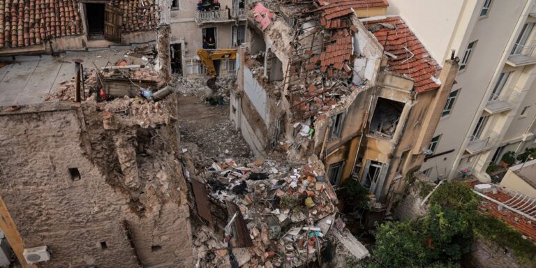 Κατάρρευση κτιρίου στην Πλάκα: 6 νεκροί, διεξάγονται έρευνες για την έκρηξη