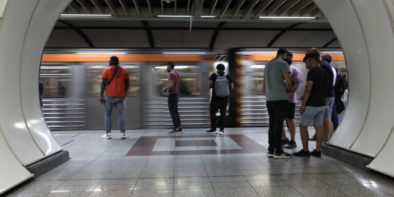 Γραμμή 3 του Μετρό: Νωρίτερα κλείσιμο σταθμών «Ελαιώνας», «Κεραμεικός» και «Μοναστηράκι» μέχρι 8 Οκτωβρίου