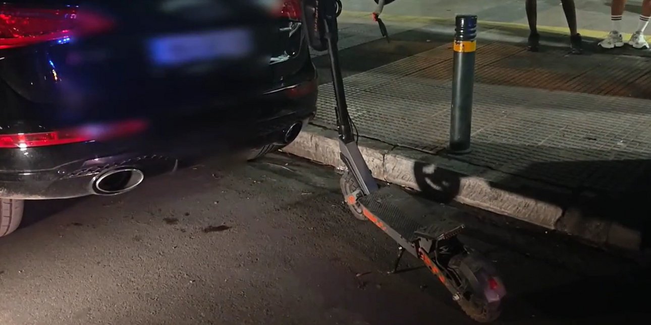 Τροχαίο στην πλατεία Κολιάτσου: Έγκυος γυναίκα τραυματίστηκε από ηλεκτρικό πατίνι