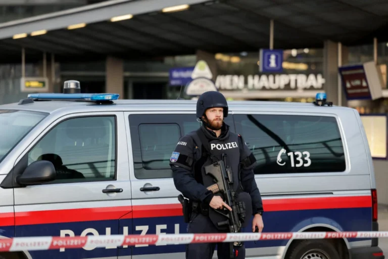 Ρώμη: Μαθητής 13 ετών μαχαίρωσε καθηγήτρια – Ζωντανή μετάδοση στο Telegram