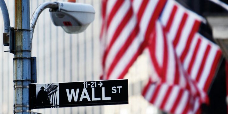 Wall Street κλείνει με μεικτές τάσεις: η Μέση Ανατολή, το πετρέλαιο και τα ομόλογα κυριάρχησαν
