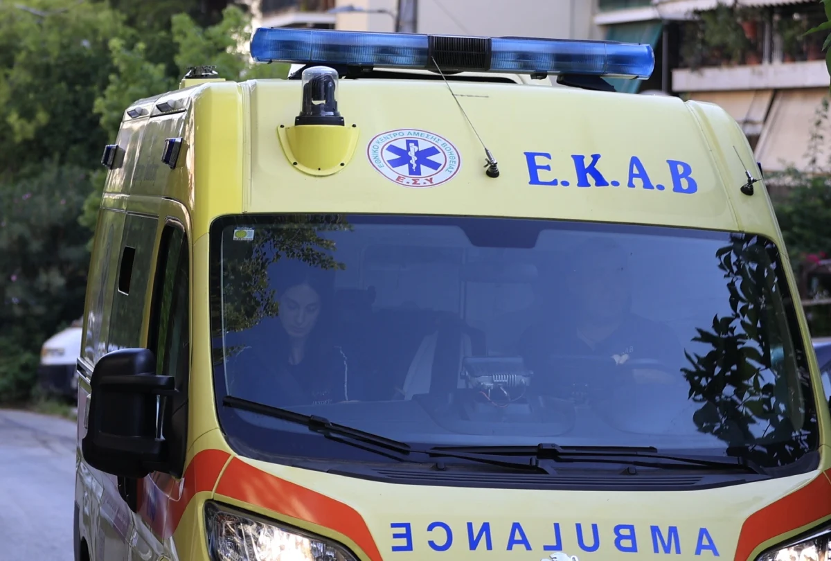 18χρονη τραυματίζεται μετά από πτώση από τέταρτο όροφο στους Αμπελόκηπους