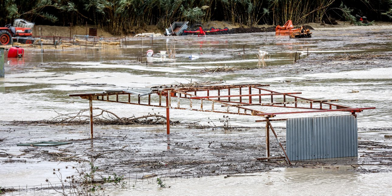 Αγνοείται 80χρονος κτηνοτρόφος στην Κρήτη: η κακοκαιρία δυσχεραίνει τις έρευνες