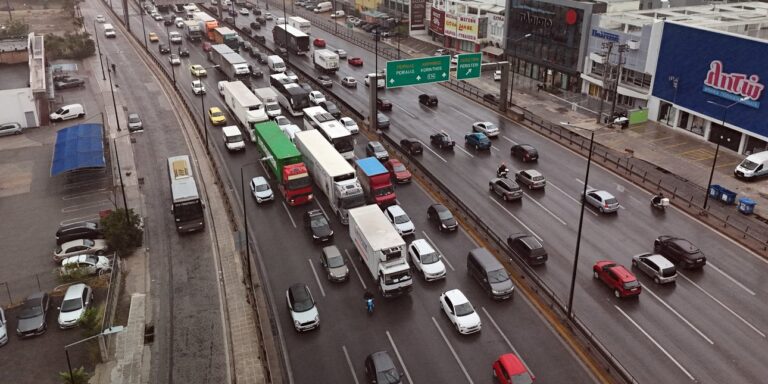 Καθυστέρηση στην Αθήνα: 25 λεπτά καθυστερήσεων στον Κηφισό και την Αττική Οδό