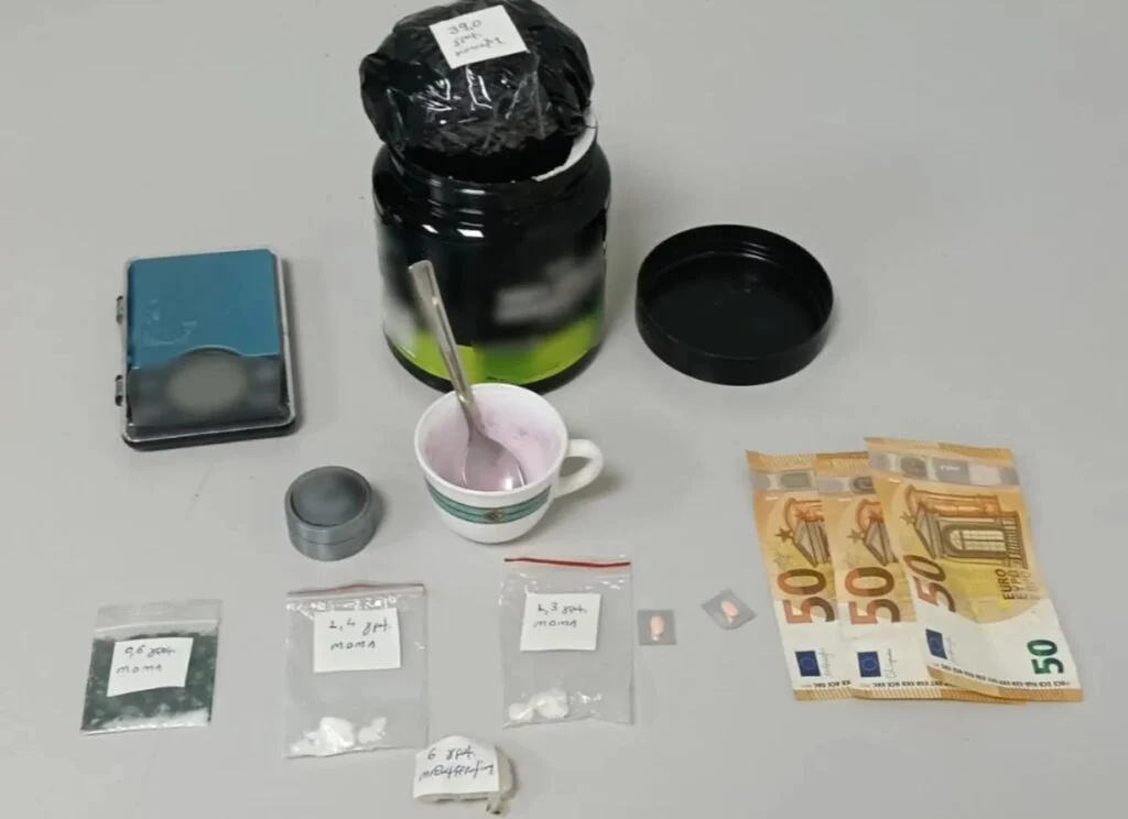 Θανατό αποτέλεσμα: MDMA και κάνναβη στο σπίτι του 22χρονου που προμήθευσε ναρκωτικά στην 20χρονη