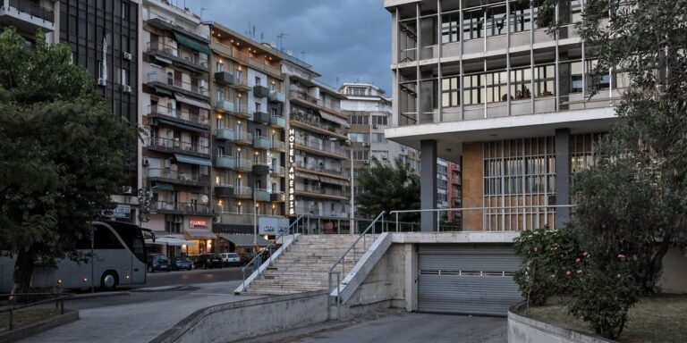 Θεσσαλονίκη: Τούρκος κλειδώνεται για βαρύ οπλισμό στις Συκιές